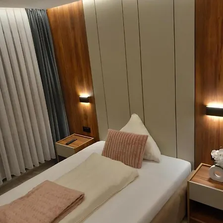 Gasthuis Deluxe Singleroom Comfort With Balcony 101